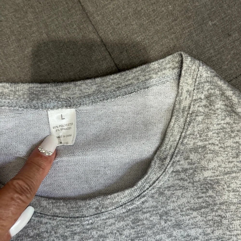 💥PRICE ⬇️ Grey & Black Women’s Long Sleeve Shorts Pj’s • Top Large & Bottom M • - Picture 3 of 8